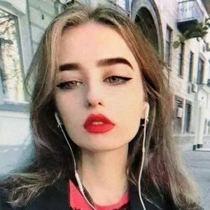 Meet your Posher, Rita